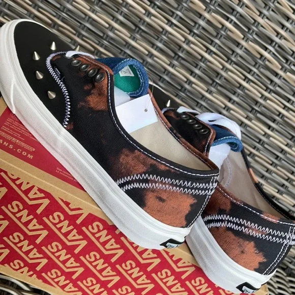 Vans Authentic Tartan Daze Multiaciddye WMNS